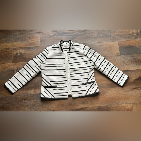 Chico’s Black White Striped Faux Leather Trim Open Jacket Size 12/14/Chico’s 2 - Picture 10 of 16